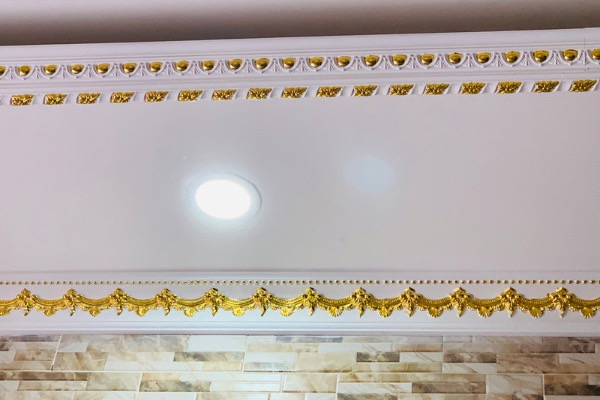 Phào chỉ dát vàng tân cổ điển